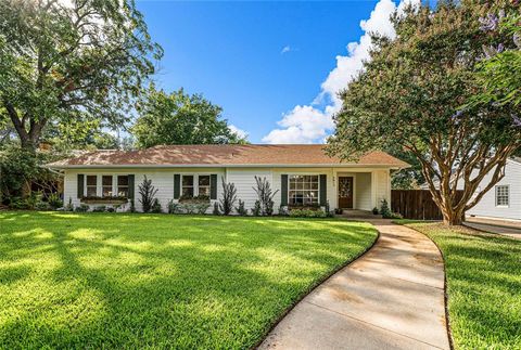2617 Pine Avenue Waco TX 76708