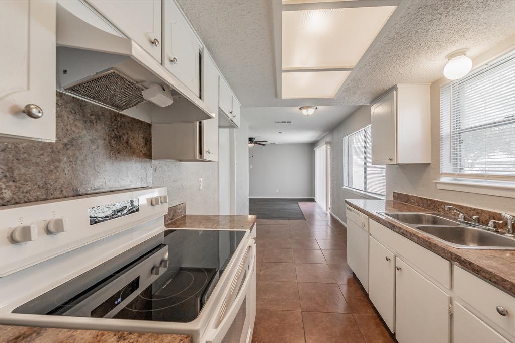 Singing Hills - Residential