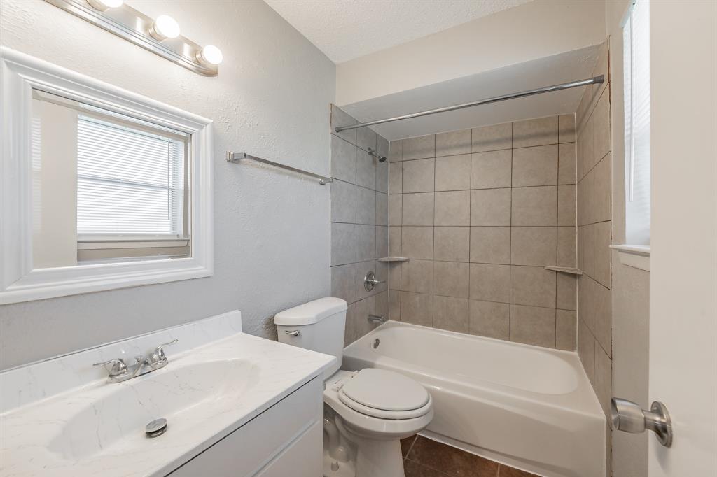 Singing Hills - Residential