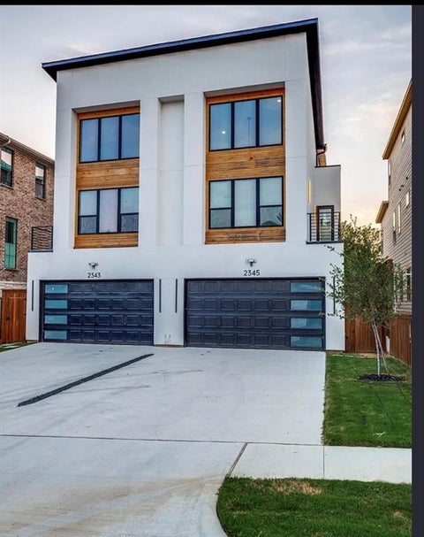 Photo of 2343 Hondo Avenue, Dallas, TX 75219 (MLS # 21368496)