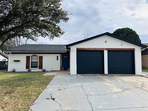 525 Cole Avenue Saginaw TX 76179