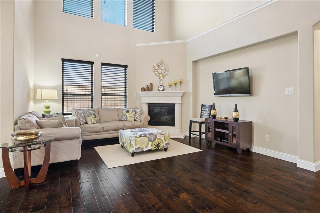 7327 Clementine Drive