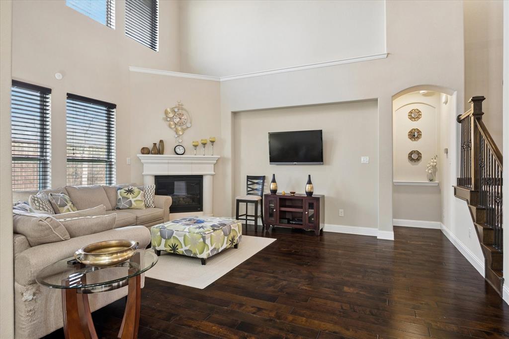 7327 Clementine Drive