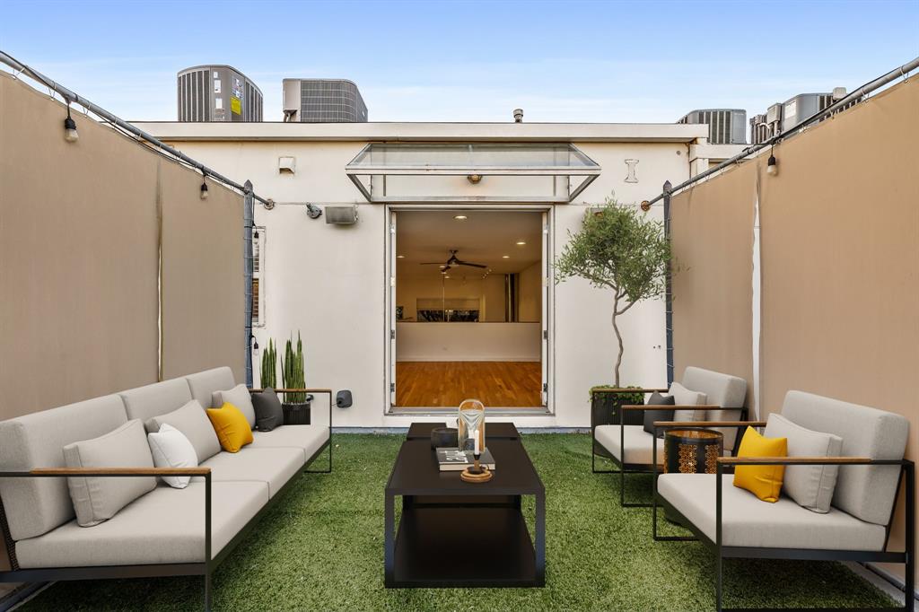 Parkwood Twnhms - Residential