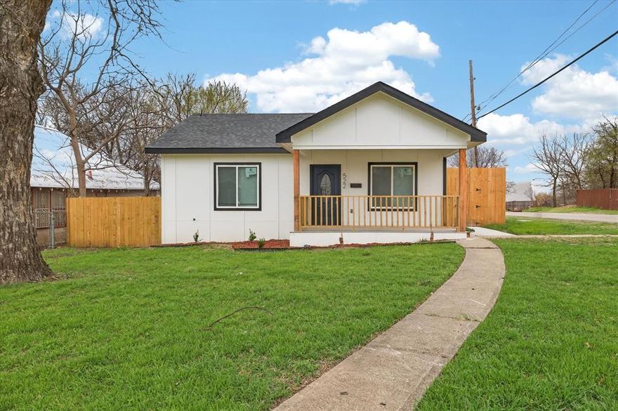 Welcome to 522 Avenue G, a beautifully updated Dallas home that blends clean modern design, functional living, and a location close to some of the city’s best dining, entertainment, and commuter routes.
From the moment you arrive, the home makes a strong impression with its spacious front yard, inviting covered porch, and refreshed exterior. Inside, the bright open layout stands out with abundant natural light, updated flooring, recessed lighting, and a fresh contemporary feel throughout. The main living area offers excellent flexibility for everyday living and entertaining.
The kitchen is the centerpiece of the home, thoughtfully redesigned with white cabinetry, sleek countertops, stainless steel appliances, modern lighting, and a large island with stylish wood detailing that adds warmth and character. It opens seamlessly into the living and dining spaces, creating a connected and functional layout.
The bathrooms have been beautifully updated with upgraded vanities, mirrors, fixtures, and tile work. The bedrooms are bright and versatile, while a dedicated utility room adds everyday convenience.
Outside, the fenced yard offers space to relax, entertain, garden, or enjoy pets, while the covered front porch creates another welcoming spot to unwind.
Located near Downtown Dallas, Bishop Arts, Trinity Groves, major highways, shopping, and dining, this home is ideal for buyers seeking move-in ready style with strong city access. A great opportunity to own an updated Dallas property with comfort, character, and convenience all in one.