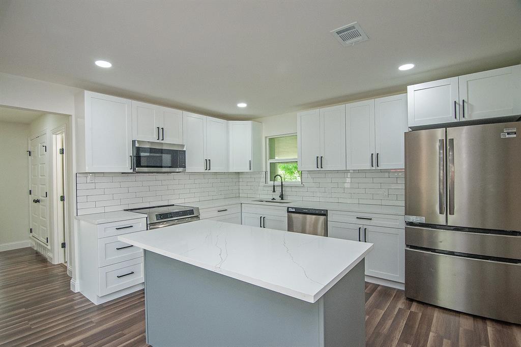 Cloverdale 03 - Residential