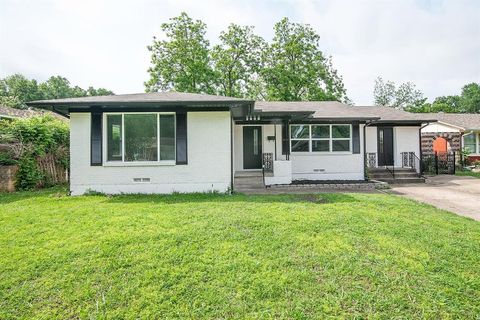 2608 Lockhart Avenue Dallas TX 75228