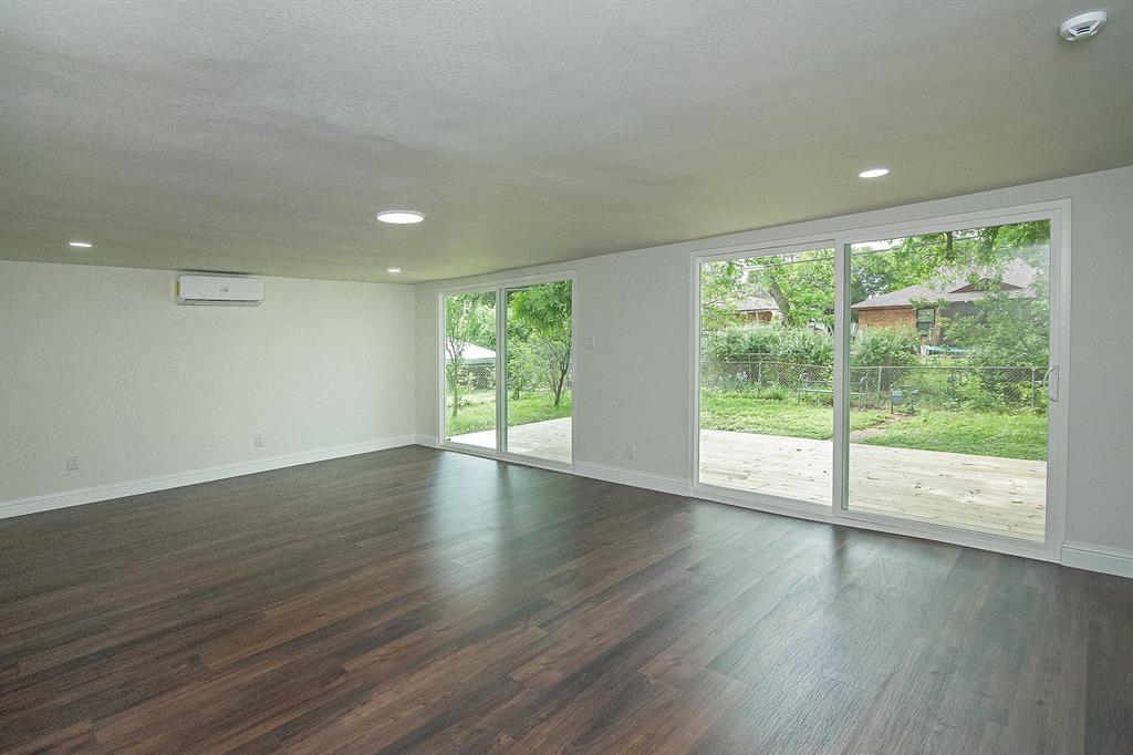 Cloverdale 03 - Residential