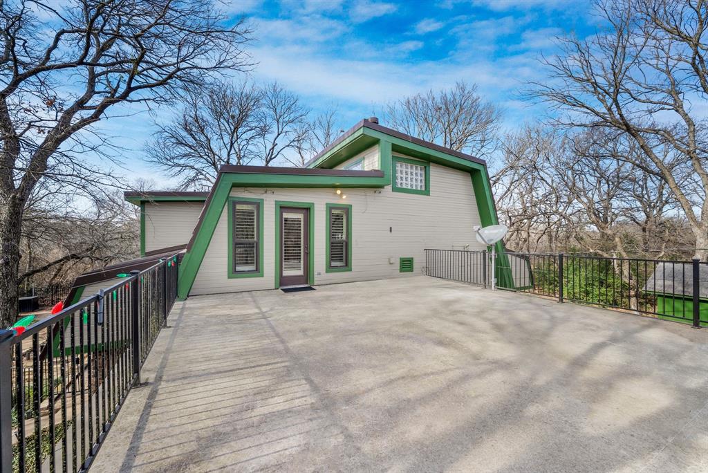 Twin Cove Estate - Residential