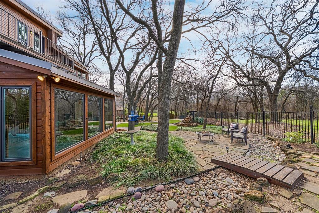 Twin Cove Estate - Residential