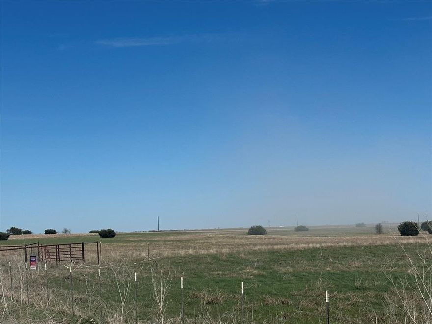 Looking for acreage in Godley isd for you to build your dream home or to divide up into some smaller tracts for development?  This is the one you have been looking for .  Call today for more details on this great property