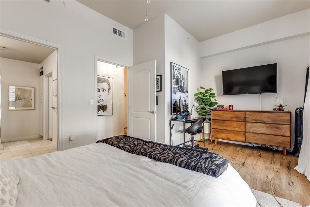 Renaissance On Turtle Creek Condo - Residential