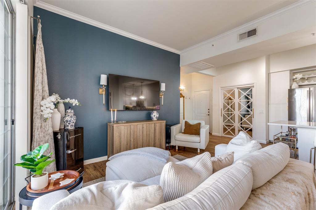 3225 Turtle Creek 719