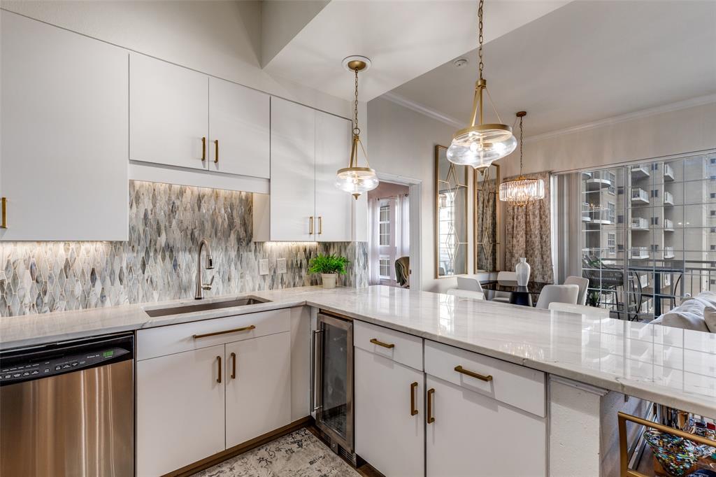 Renaissance On Turtle Creek Condo - Residential