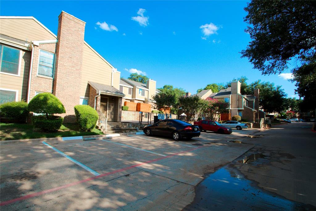 2121 Park Willow Lane C