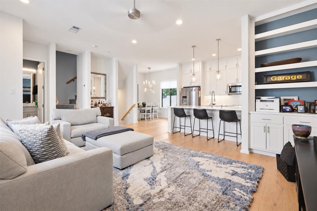 5923 Hudson Street 103