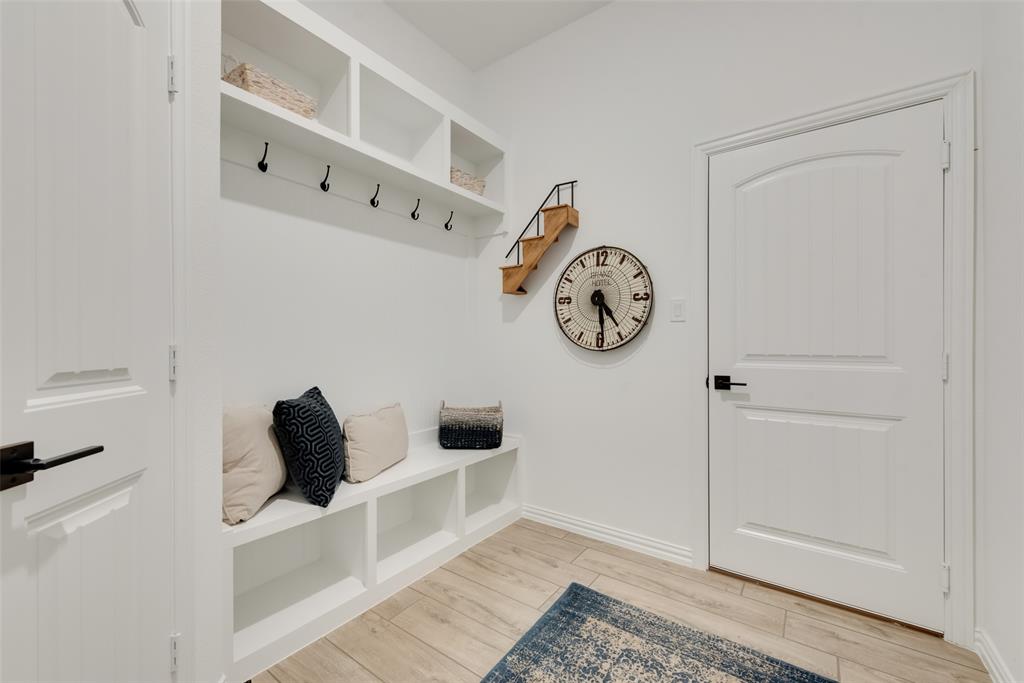 Aero Vista - Residential