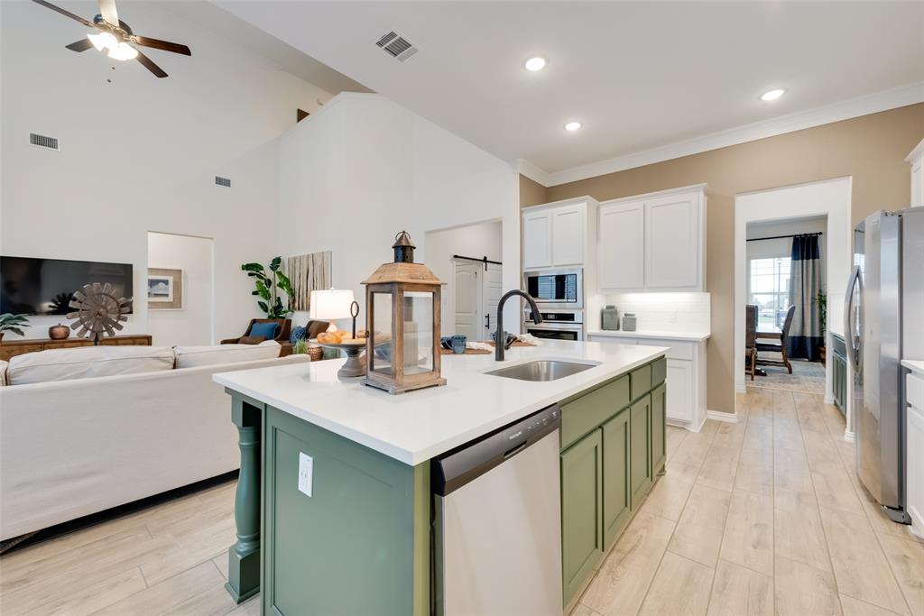 Aero Vista - Residential