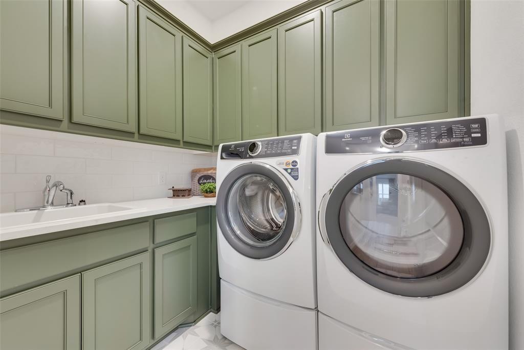 Aero Vista - Residential