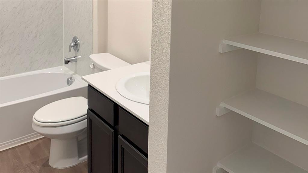 Three Oaks - Residential