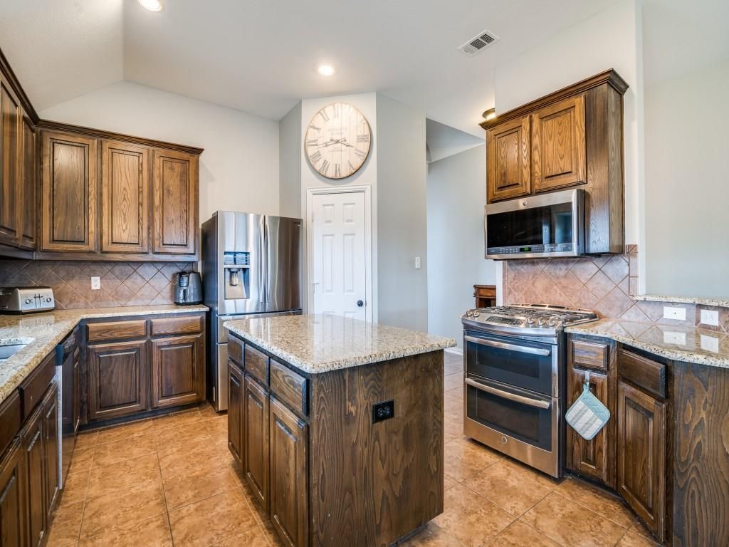Photo of 776 River Rock Lane, Rockwall, TX 75032 (MLS # 21237583)