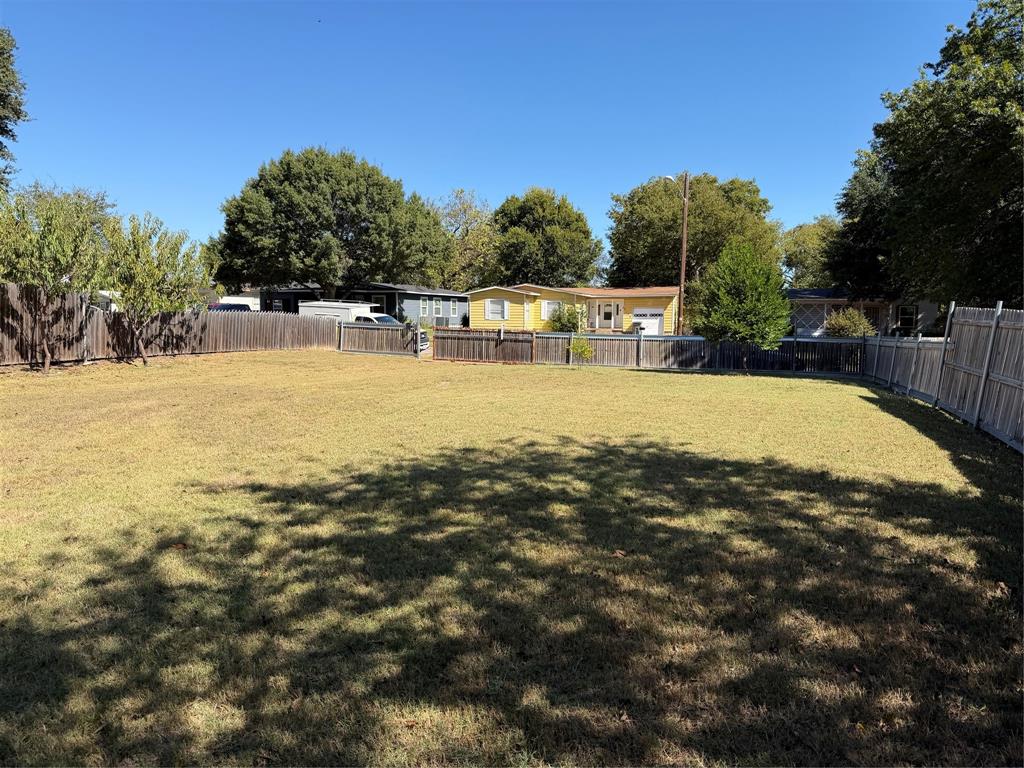 Corrigan Gardens - Land