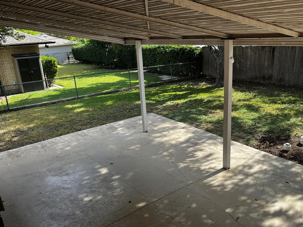 Bob-O-Links Downs #4 - Residential