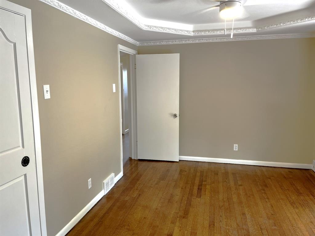 Bob-O-Links Downs #4 - Residential