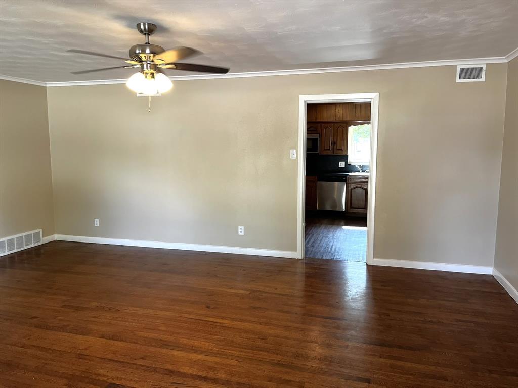 Bob-O-Links Downs #4 - Residential