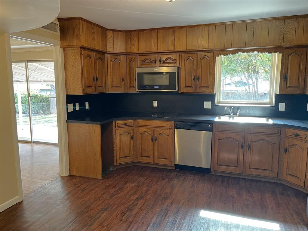 6612 E Mockingbird Lane