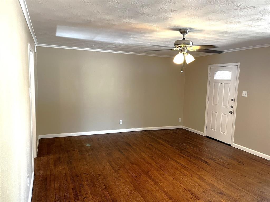 Bob-O-Links Downs #4 - Residential