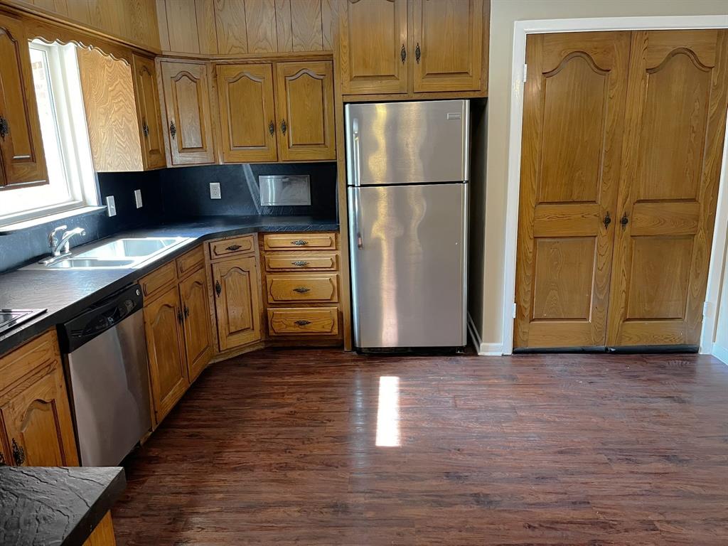 Bob-O-Links Downs #4 - Residential