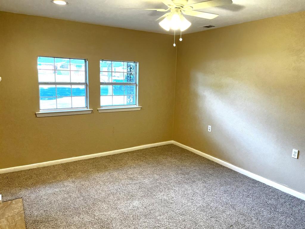 Bob-O-Links Downs #4 - Residential