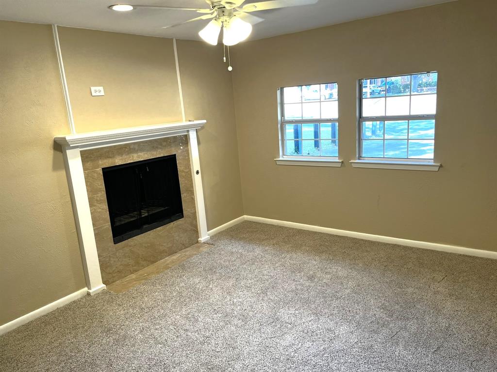 Bob-O-Links Downs #4 - Residential