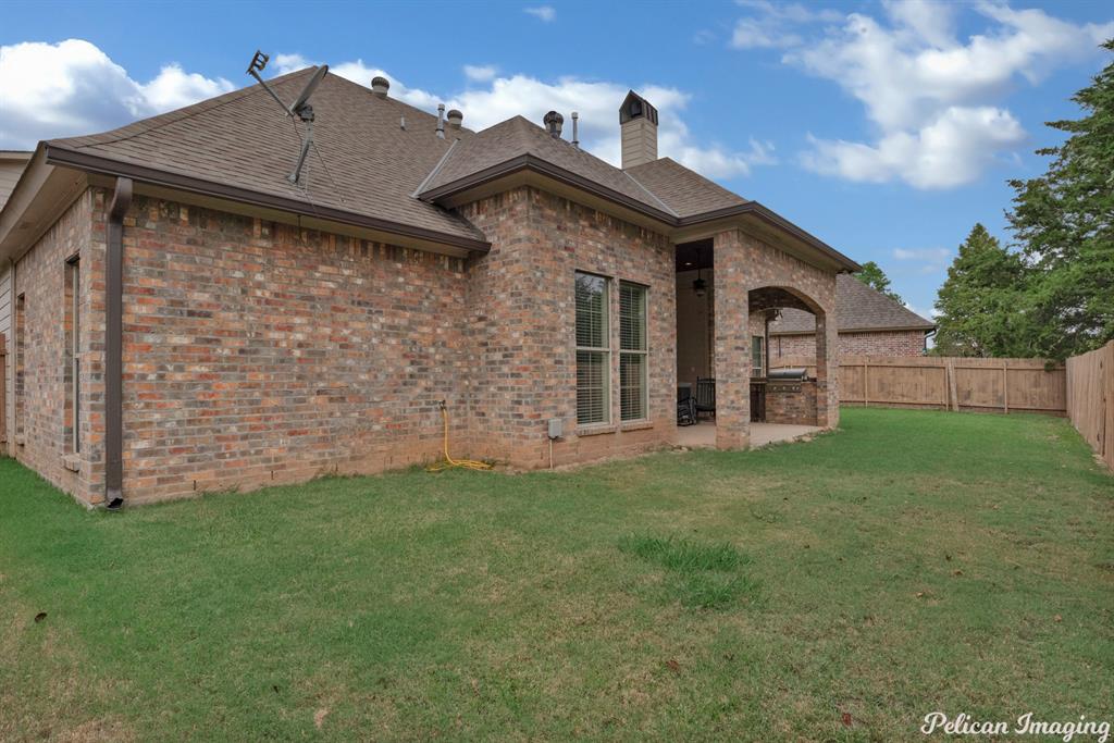 BIENVILLE PATH UNIT 2 IN TWELVE OAKS - Residential