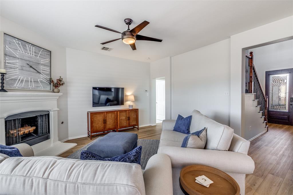 809 Golden Bear Lane