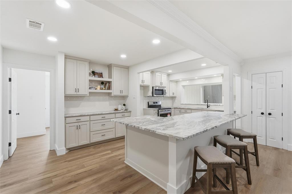 Brinwood Shores Add Sec B - Residential