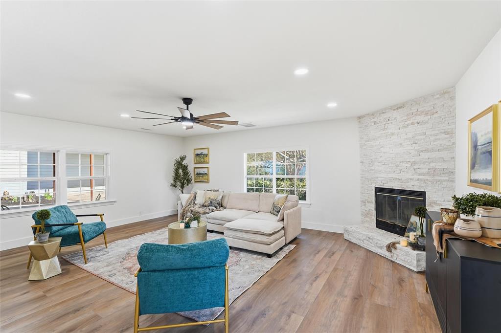 Brinwood Shores Add Sec B - Residential