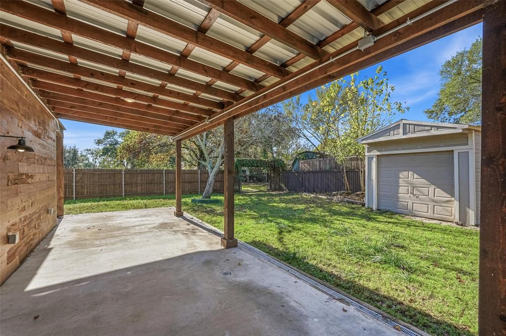 Brinwood Shores Add Sec B - Residential