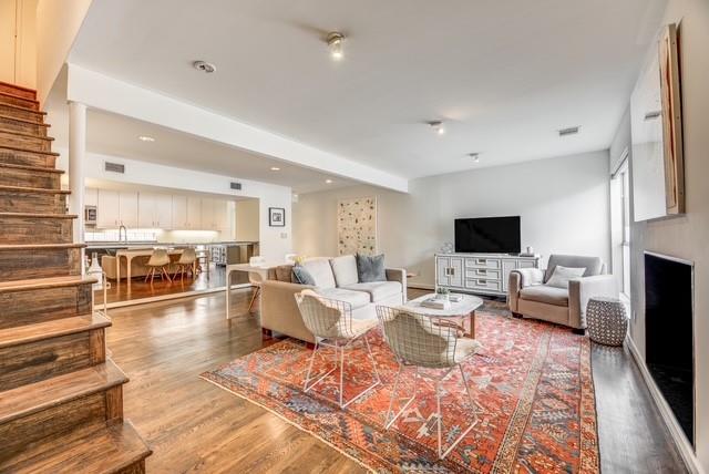 4122 Travis Street Condos - Residential