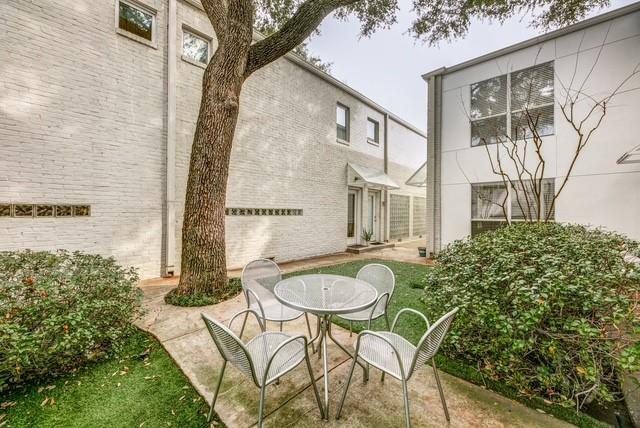 4122 Travis Street Condos - Residential