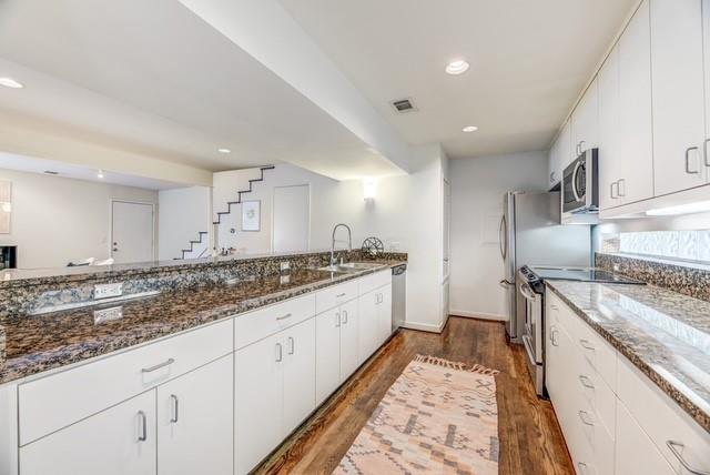 4122 Travis Street Condos - Residential