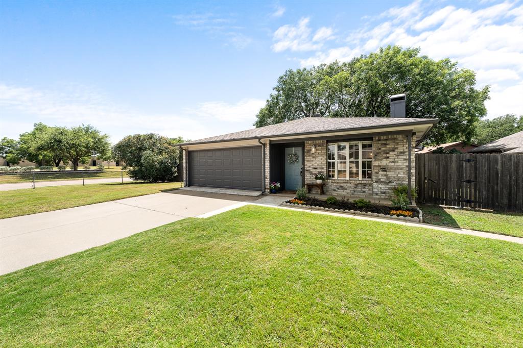 801 Canary Lane