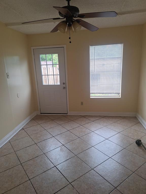 Centre Villa - Residential Lease