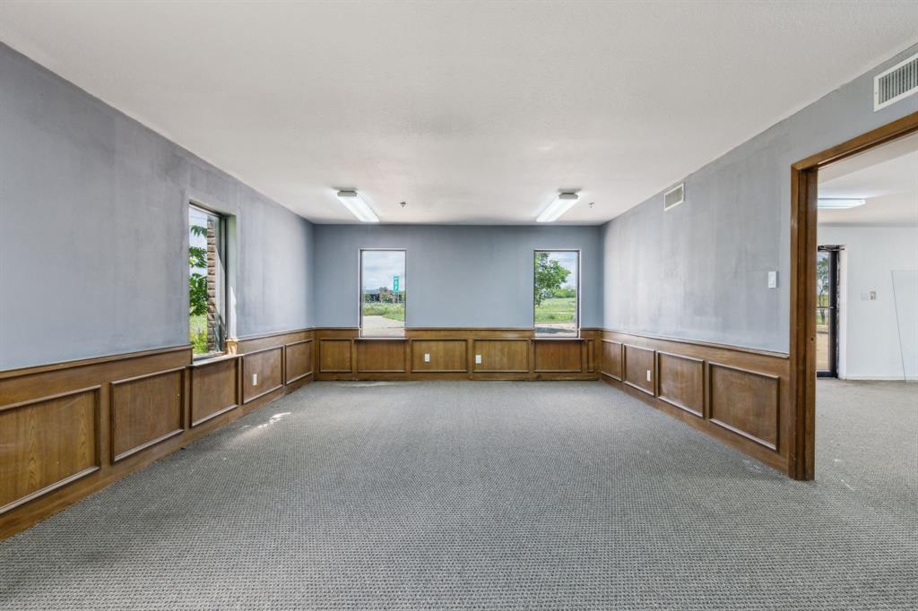 Link International Add - Commercial Sale