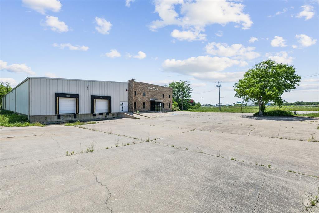 351 Interstate Highway 30