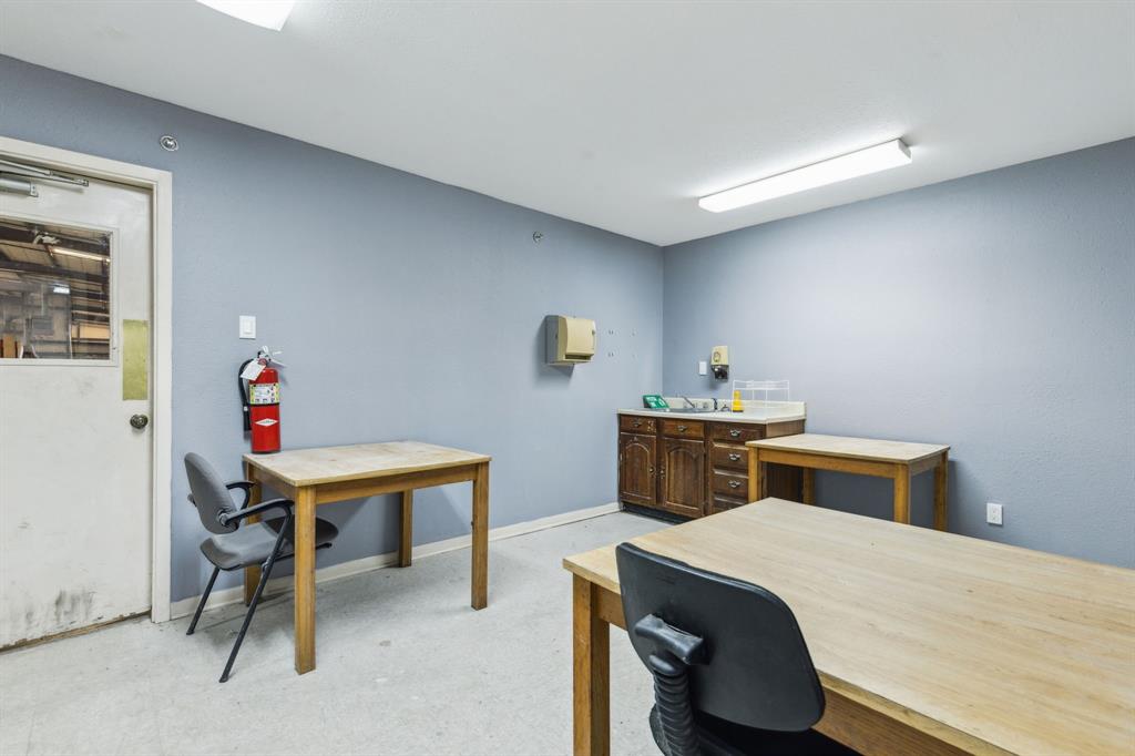 Link International Add - Commercial Sale