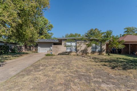4609 Lois Street Fort Worth TX 76119