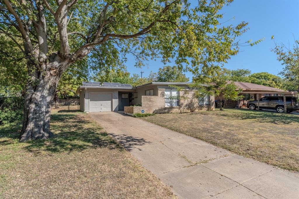 4609 Lois Street