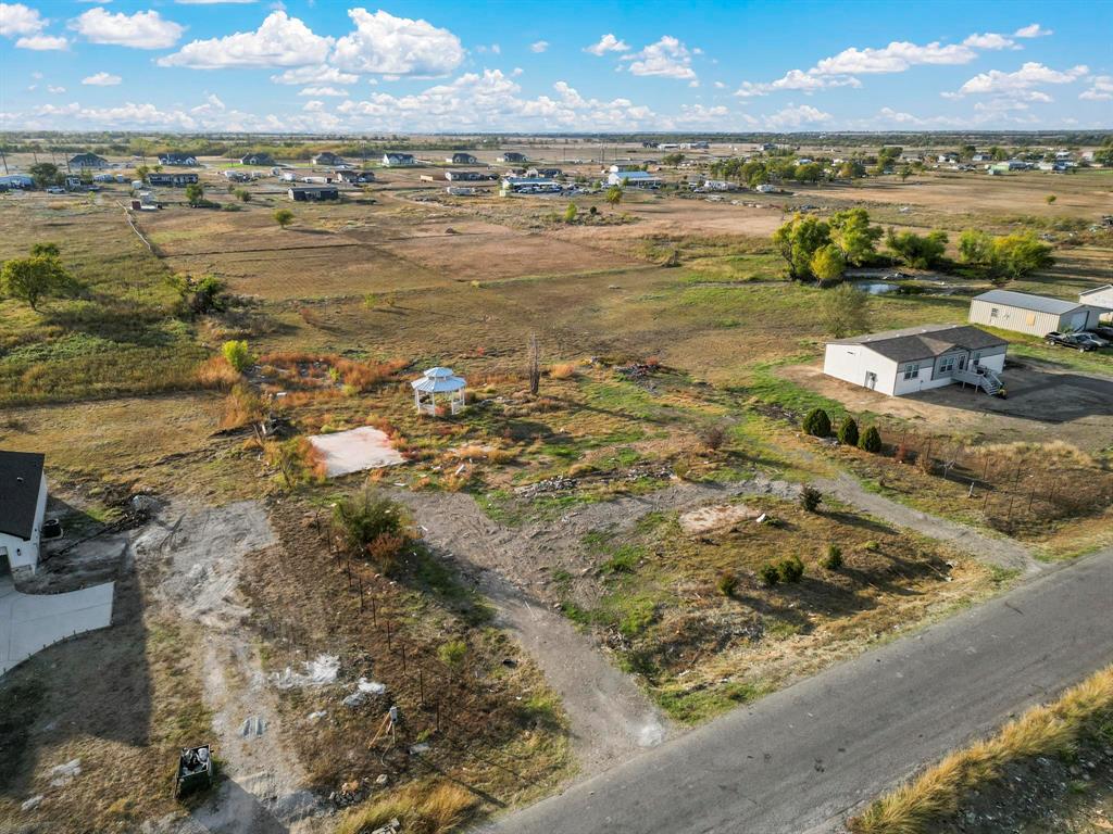53 County Road 2131